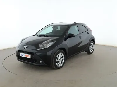 Usado Toyota Aygo X Play 72 CV (52 kW) 2024 Negro SUV