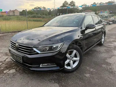 Usado VW Passat Sportline 150 CV (110 kW) 2018 Negro Familiar