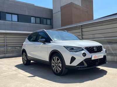 Usado Seat Arona FR 115 CV (84 kW) 2024 Blanco SUV