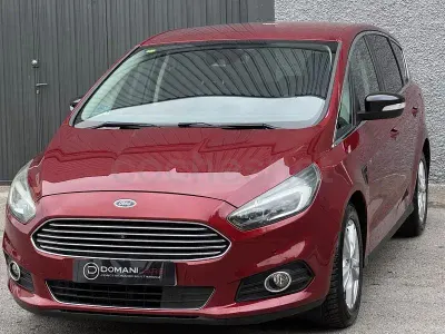 Usado Ford S-MAX Titanium 210 CV (154 kW) 2016 Granate Monovolumen