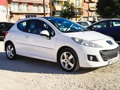 Begagnad Peugeot 207