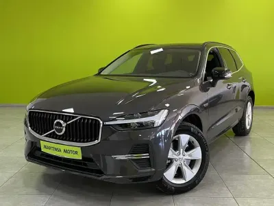 Käytetty Volvo XC60 Core 197 HP (144 kW) 2024 Harmaa Katumaasturi