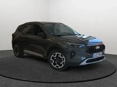 Usado Ford Kuga Active X 180 CV (132 kW) 2025 Gris / plata SUV