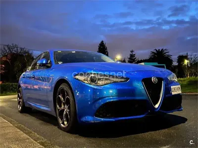 Usado Alfa Romeo Giulia Veloce 280 CV (205 kW) 2017 Azul Berlina