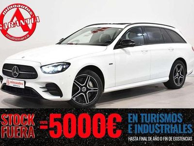 Blanco Usado 2021 Mercedes E300 AMG line Familiar | 32.890 €