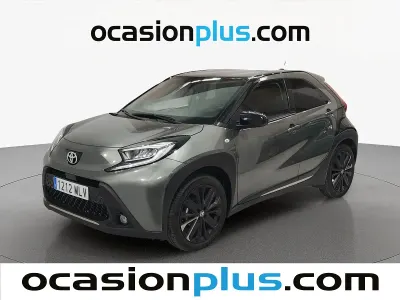 Usado Toyota Aygo X 72 CV (52 kW) 2023 Verde SUV
