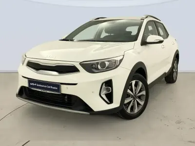 Usado Kia Stonic 100 CV (73 kW) 2025 Blanco SUV