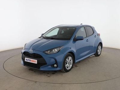 Azul Usado 2021 Toyota Yaris Hybrid Active Utilitario | 17.999 € (Precio justo)