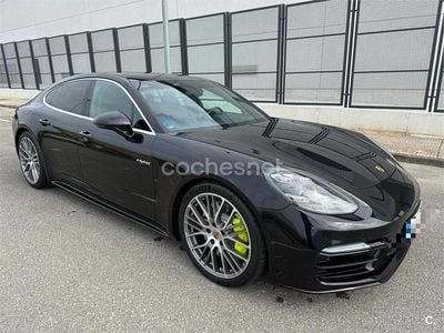 Porsche Panamera 4S