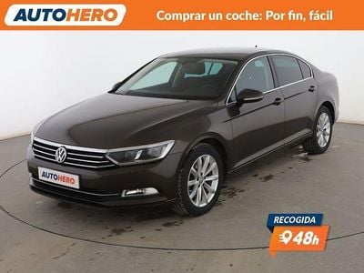 Usado VW Passat Advance 150 CV (110 kW) 2017 Gris Berlina