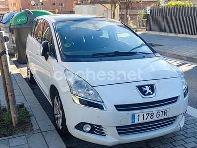 Blanco Usado 2010 Peugeot 5008 Sport Monovolumen | 3000 € (Super precio)
