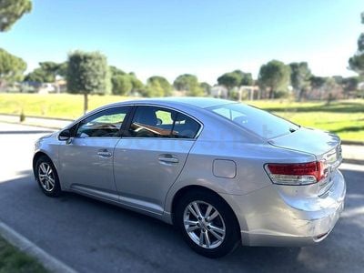 Usado Toyota Avensis Advance 147 CV (108 kW) 2009 Gris / plata Berlina