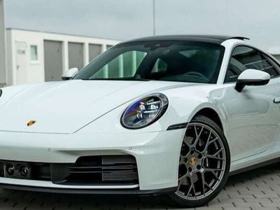 Porsche 911 Carrera