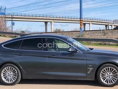 Usado BMW 318 Gran Turismo Comfort Edition 143 CV (105 kW) 2015 Gris / plata Berlina