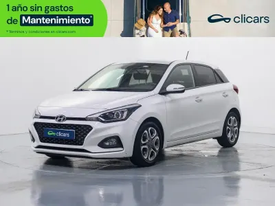 Usado Hyundai i20 100 CV (73 kW) 2019 Blanco Utilitario