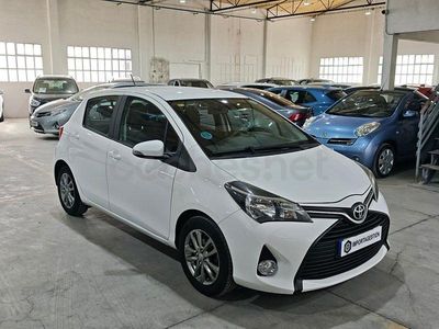 Usado Toyota Yaris City 69 CV (50 kW) 2015 Blanco Utilitario