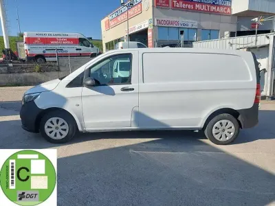 Usado Mercedes Vito 102 CV (75 kW) 2020 Blanco Van