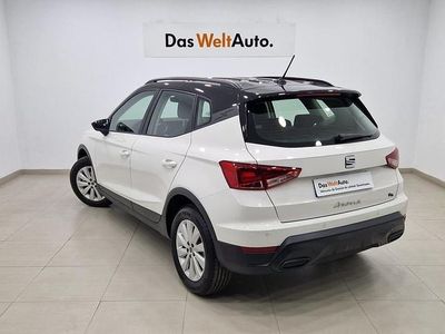 Blanco Usado 2023 Seat Arona Style SUV | 17.500 € (Precio justo)