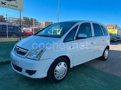 Usado Opel Meriva Cosmo 75 HP (55 kW) 2009 Branco Monovolume