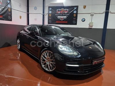 Porsche Panamera 4