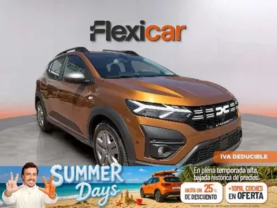 Usado Dacia Sandero Essentiel 91 CV (66 kW) 2023 Naranja Utilitario