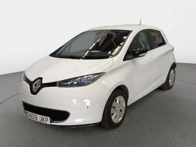 Usado Renault Zoe Life 64 kW (88 CV) 2015 Blanco glaciar (opaco) Utilitario