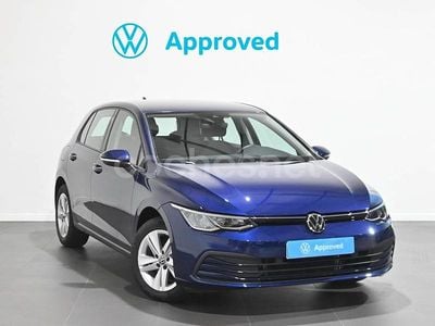Azul Usado 2022 VW Golf VIII Life Berlina | 21.900 € (Buen precio)