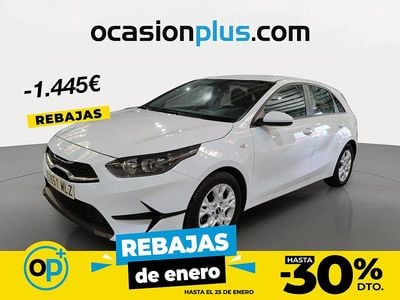Blanco Usado 2023 Kia Ceed Utilitario | 15.900 € (Precio justo)