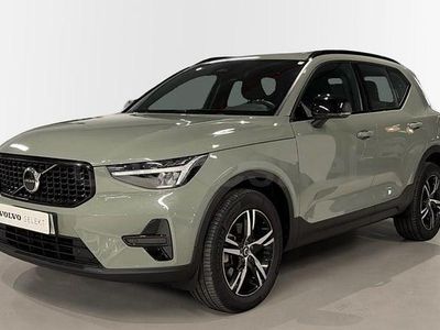 Usado Volvo XC40 Plus 163 CV (119 kW) 2025 Verde SUV