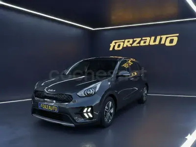 Usado Kia Niro 141 CV (103 kW) 2022 Negro SUV