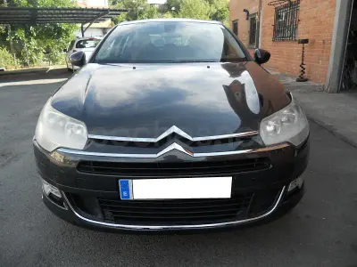 Usado Citroën C5 140 CV (102 kW) 2010 Negro Familiar