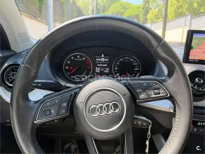 Usado Audi Q2 Advanced Plus 150 CV (110 kW) 2016 Gris / plata SUV