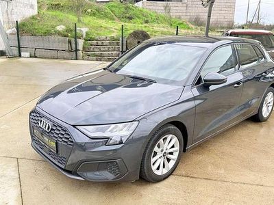 Usado Audi A3 Sportback Exclusive 116 CV (85 kW) 2021 Gris Utilitario