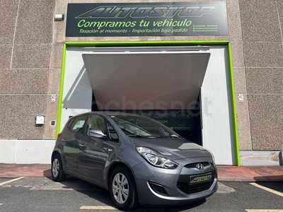 Usado Hyundai ix20 90 CV (66 kW) 2014 Gris / plata Utilitario