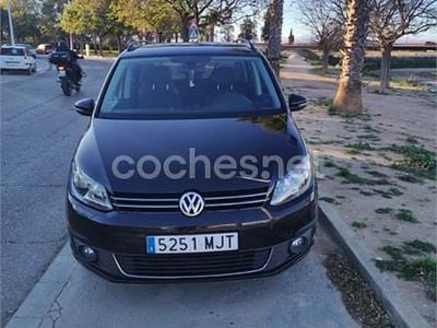 Usado VW Touran Advance 105 CV (77 kW) 2012 Negro Monovolumen