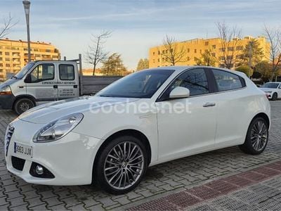 Usado Alfa Romeo Giulietta Distinctive 105 CV (77 kW) 2015 Blanco Berlina