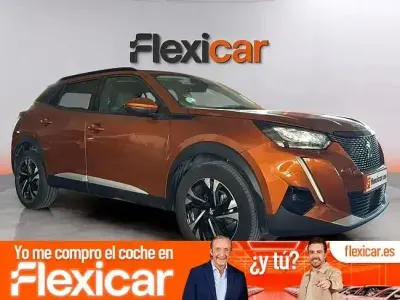 Usado Peugeot 2008 Allure 130 CV (95 kW) 2021 Naranja SUV