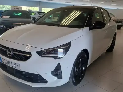 Usado Opel Corsa GS Line 100 CV (73 kW) 2022 Blanco Utilitario
