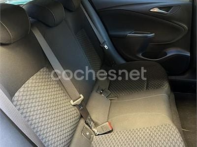 Usado Opel Astra Selective 110 CV (80 kW) 2017 Azul Berlina