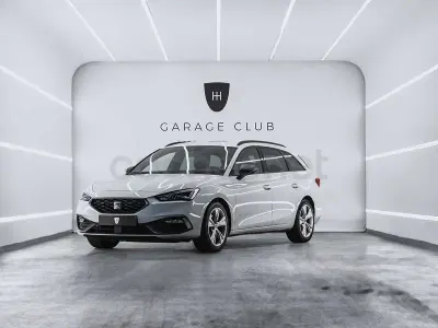 Usado Seat Leon FR 150 CV (110 kW) 2021 Blanco Familiar