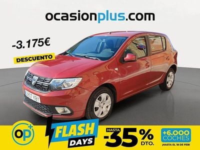 Usado Dacia Sandero Lauréate 90 CV (66 kW) 2017 Rojo Utilitario