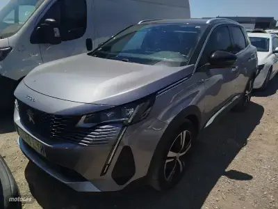 Usado Peugeot 3008 GT 300 CV (220 kW) 2022 Gris SUV