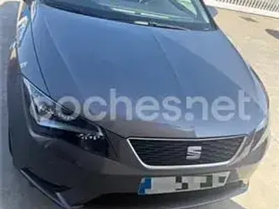 Usado Seat Leon ST Style 105 CV (77 kW) 2014 Gris / plata Familiar
