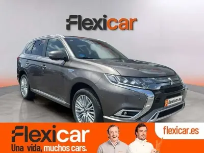 Usado Mitsubishi Outlander P-HEV 224 CV (164 kW) 2019 Marrón SUV