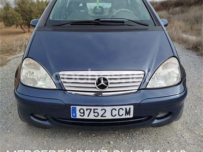 Usado Mercedes A160 Elegance 75 CV (55 kW) 2004 Azul Monovolumen