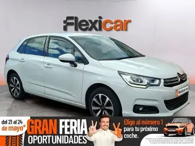 Usado Citroën C4 Live 110 HP (80 kW) 2017 Branco