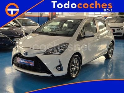 Blanco Usado 2018 Toyota Yaris Hybrid Advance Berlina | 15.999 € (Precio justo)