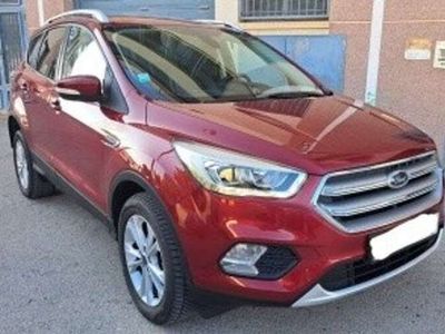 Usado Ford Kuga Titanium 120 CV (88 kW) 2019 Rojo SUV
