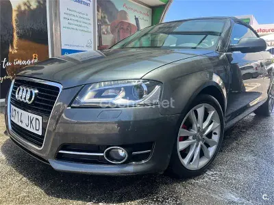 Usado Audi A3 Cabriolet Attraction 140 CV (102 kW) 2011 Gris / plata Descapotable