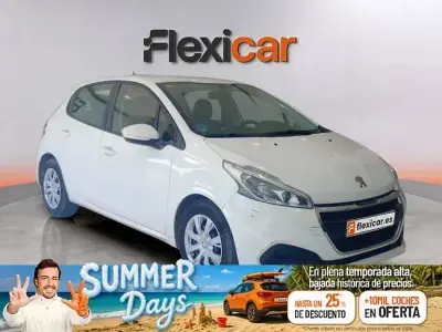 Usado Peugeot 208 Active 100 CV (73 kW) 2020 Blanco Utilitario